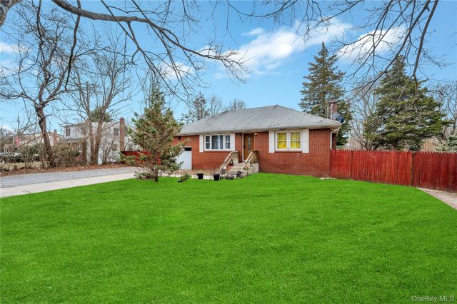 452 Nostrand Avenue, Central Islip, NY 11722