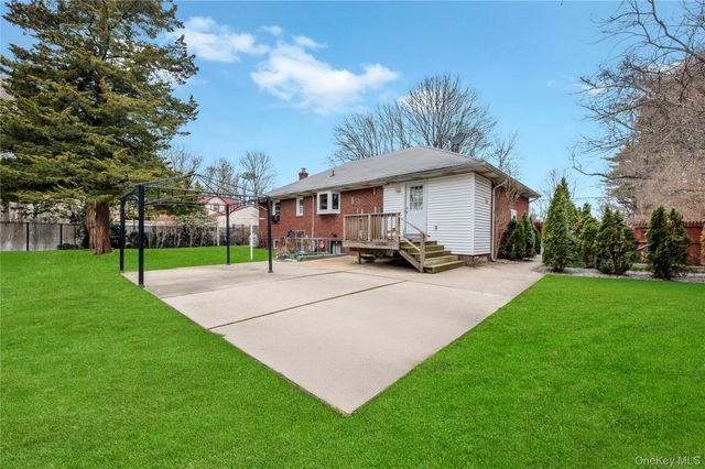 452 Nostrand Avenue, Central Islip, NY 11722