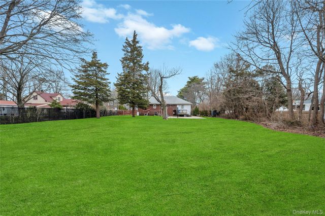 452 Nostrand Avenue, Central Islip, NY 11722