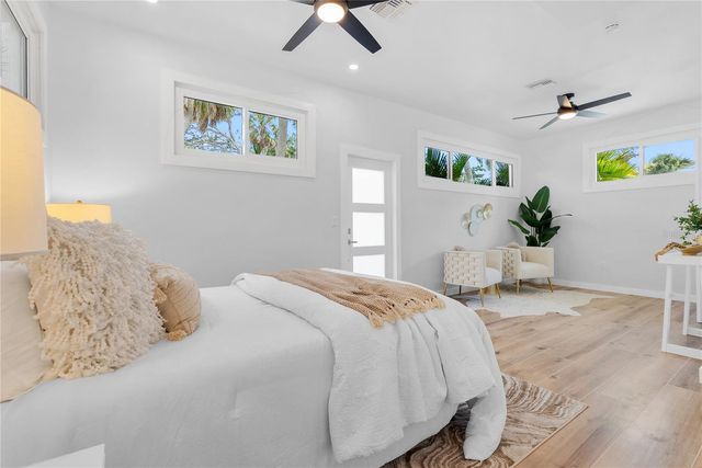 4879 COMMONWEALTH DRIVE, Sarasota, FL 34242