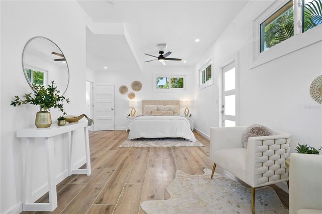 4879 COMMONWEALTH DRIVE, Sarasota, FL 34242