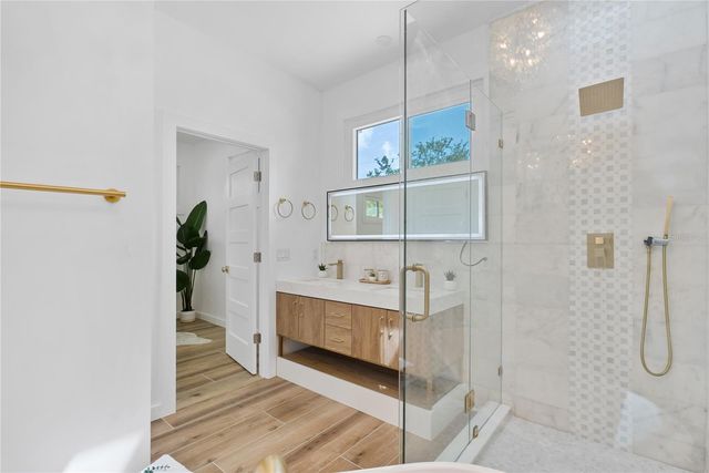 4879 COMMONWEALTH DRIVE, Sarasota, FL 34242