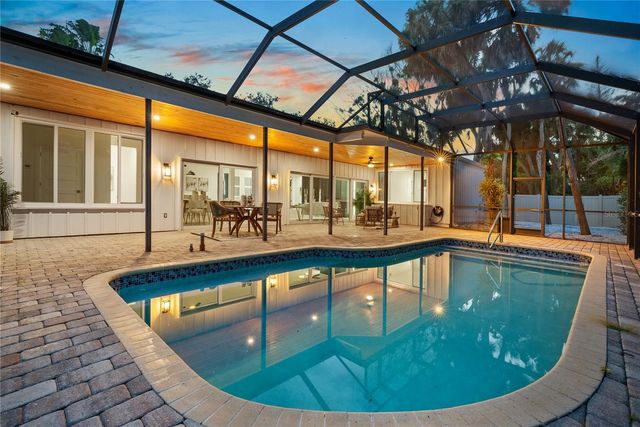 4879 COMMONWEALTH DRIVE, Sarasota, FL 34242