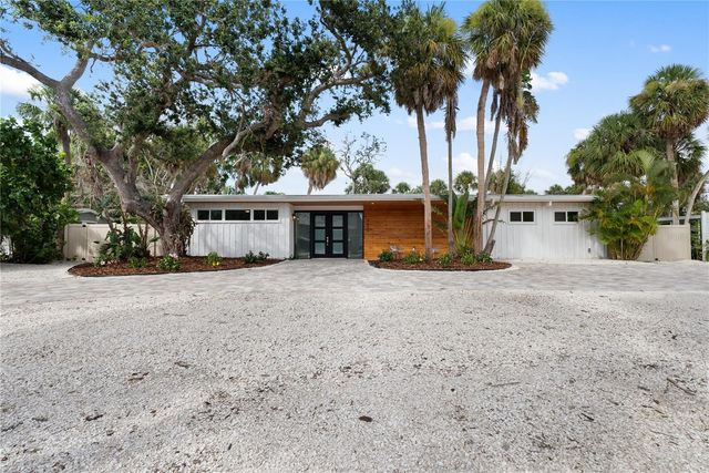 4879 COMMONWEALTH DRIVE, Sarasota, FL 34242
