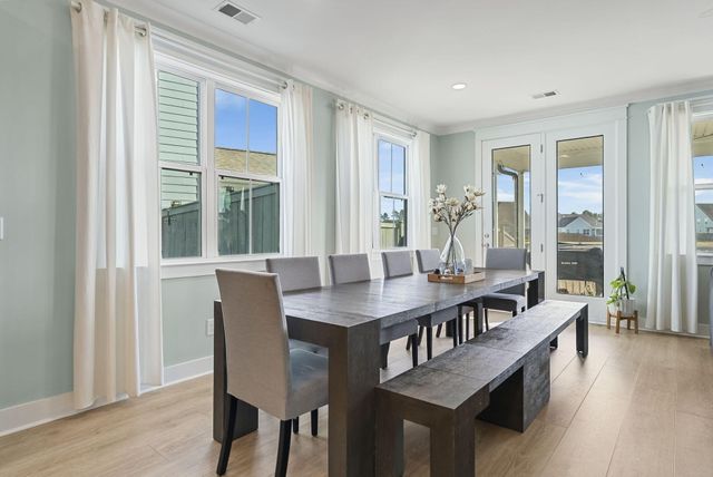 686 Yellow Leaf Lane, Summerville, SC 29486