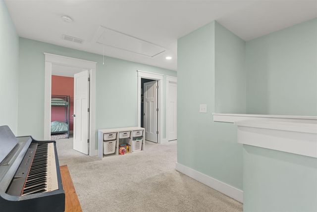 686 Yellow Leaf Lane, Summerville, SC 29486