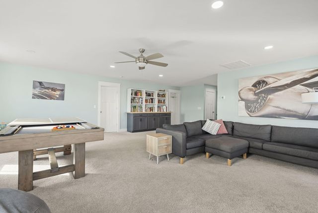 686 Yellow Leaf Lane, Summerville, SC 29486