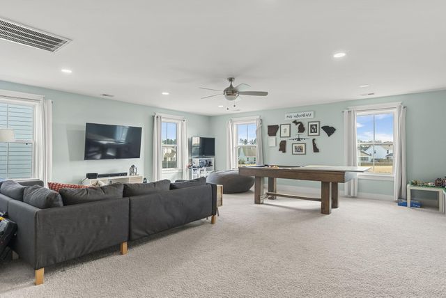 686 Yellow Leaf Lane, Summerville, SC 29486