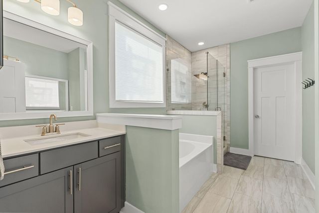 686 Yellow Leaf Lane, Summerville, SC 29486