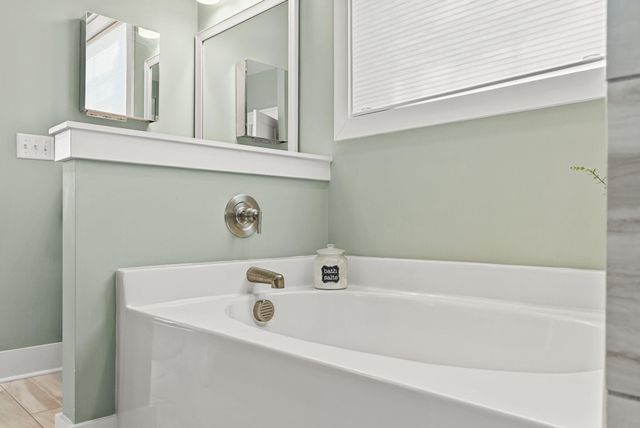 686 Yellow Leaf Lane, Summerville, SC 29486