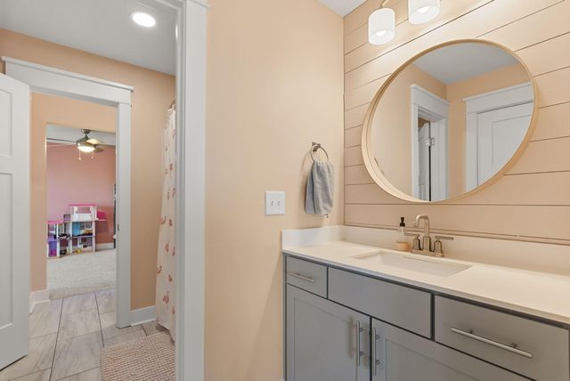 686 Yellow Leaf Lane, Summerville, SC 29486