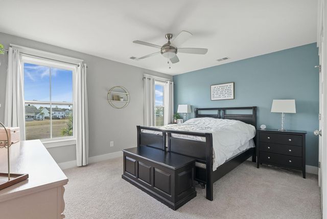 686 Yellow Leaf Lane, Summerville, SC 29486