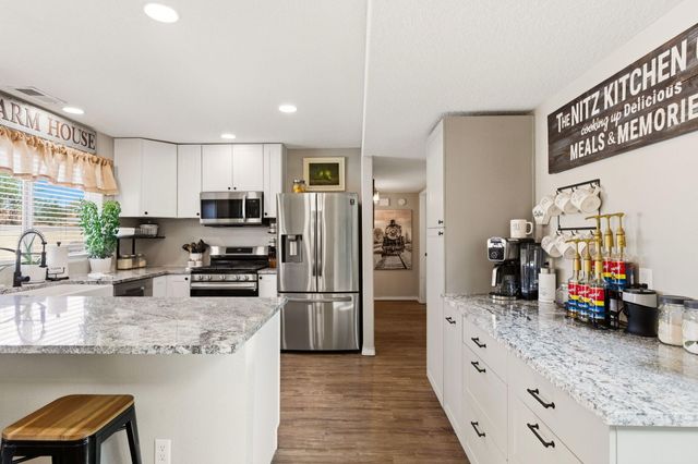 2154 Flagstone Road NE, Rio Rancho, NM 87124