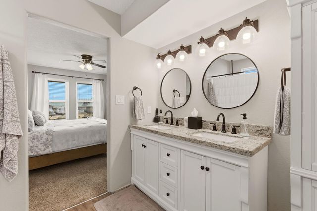 2154 Flagstone Road NE, Rio Rancho, NM 87124