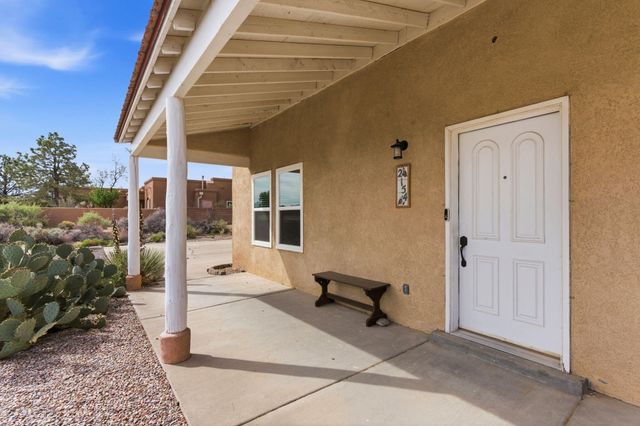 2154 Flagstone Road NE, Rio Rancho, NM 87124