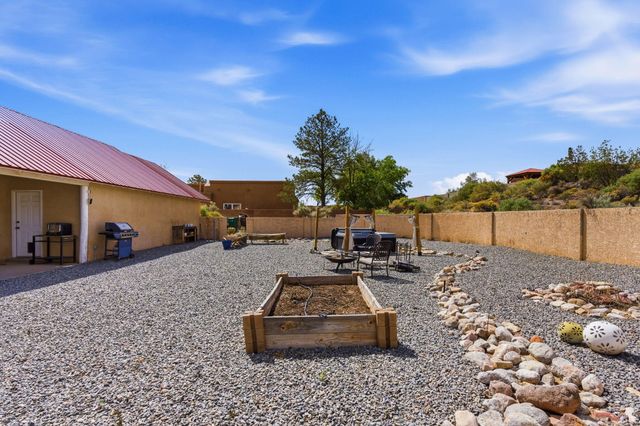 2154 Flagstone Road NE, Rio Rancho, NM 87124