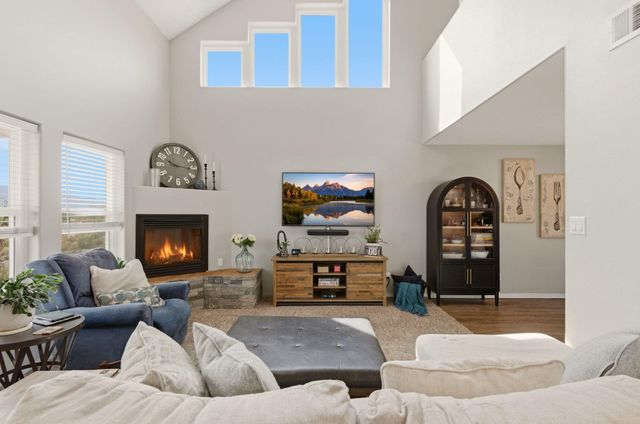 2154 Flagstone Road NE, Rio Rancho, NM 87124