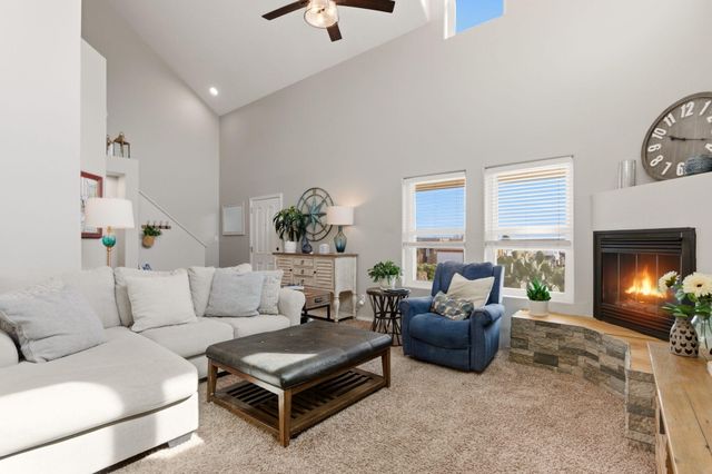 2154 Flagstone Road NE, Rio Rancho, NM 87124