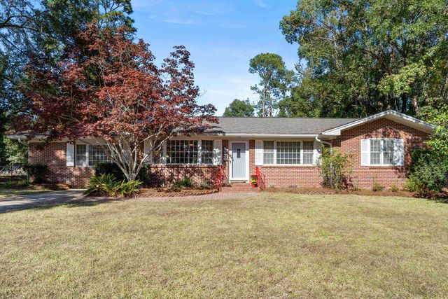 1120 Sarasota Drive, Tallahassee, FL 32301
