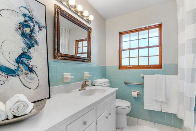 1120 Sarasota Drive, Tallahassee, FL 32301