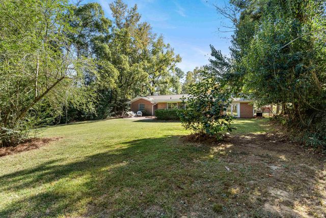 1120 Sarasota Drive, Tallahassee, FL 32301