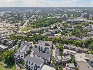 381 E Greenbriar Lane 501, Dallas, TX 75203