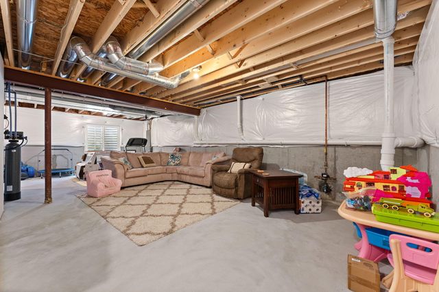 10048 W 145th Avenue, Cedar Lake, IN 46303