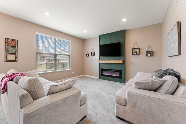 10048 W 145th Avenue, Cedar Lake, IN 46303
