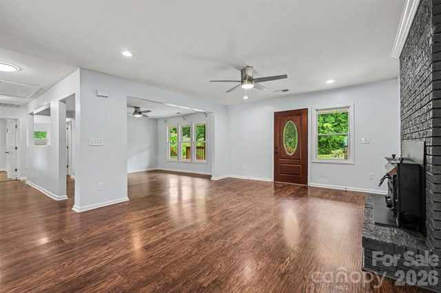 9902 Forest Drive, Charlotte, NC 28216