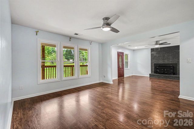 9902 Forest Drive, Charlotte, NC 28216