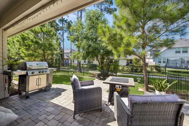 40526 Berylline Lane, Magnolia, TX 77354