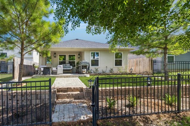 40526 Berylline Lane, Magnolia, TX 77354