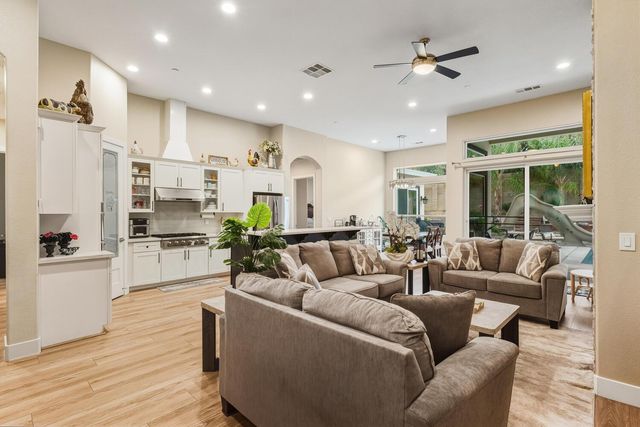 2861 Pebblebrooke Ct, Tracy, CA 95377