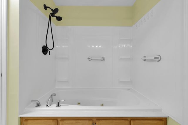 2073 McMahan Hollow Rd, Pleasant View, TN 37146