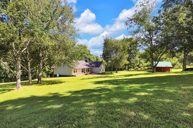 2073 McMahan Hollow Rd, Pleasant View, TN 37146