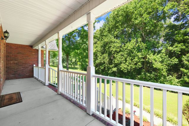 2073 McMahan Hollow Rd, Pleasant View, TN 37146