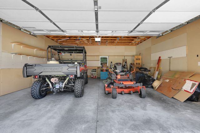 2073 McMahan Hollow Rd, Pleasant View, TN 37146