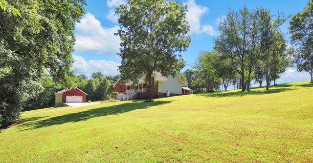 2073 McMahan Hollow Rd, Pleasant View, TN 37146