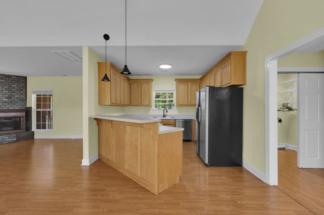 2073 McMahan Hollow Rd, Pleasant View, TN 37146