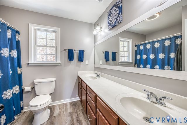 3800 Willow Creek Dr, Disputanta, VA 23842