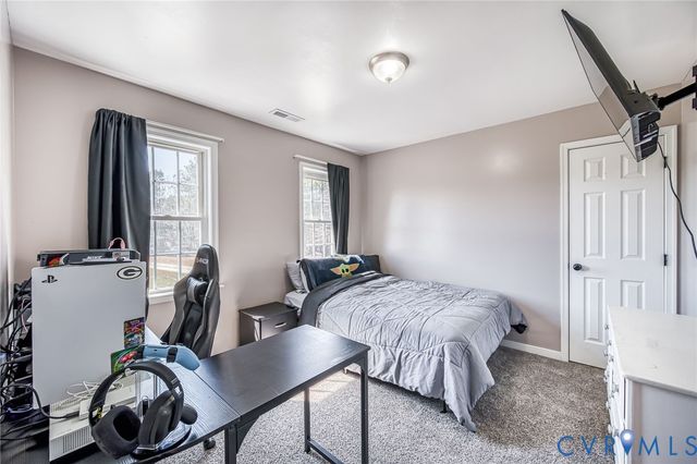 3800 Willow Creek Dr, Disputanta, VA 23842