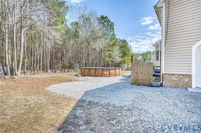 3800 Willow Creek Dr, Disputanta, VA 23842