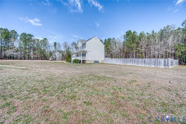 3800 Willow Creek Dr, Disputanta, VA 23842