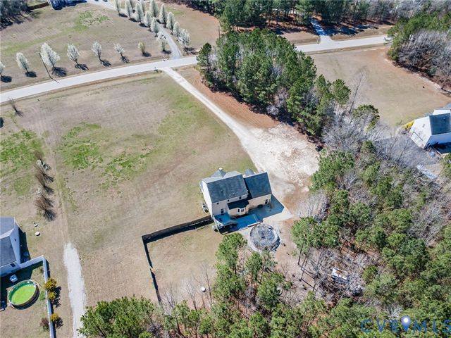 3800 Willow Creek Dr, Disputanta, VA 23842