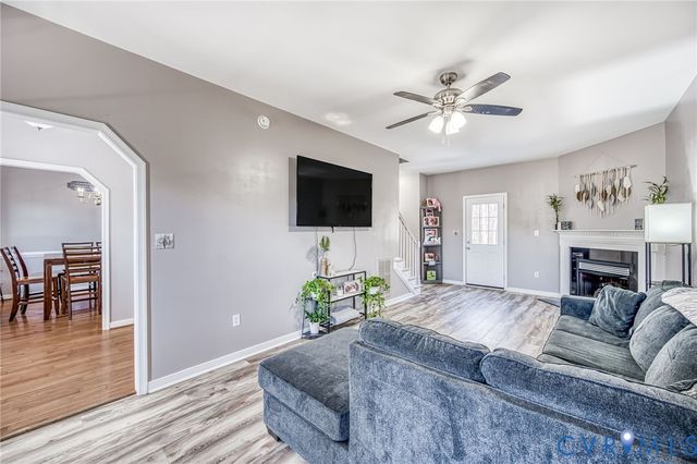 3800 Willow Creek Dr, Disputanta, VA 23842