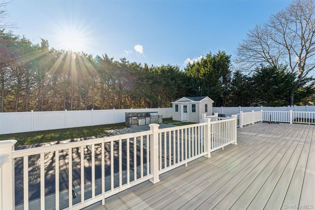 275 Mill Road, Westhampton Beach, NY 11978