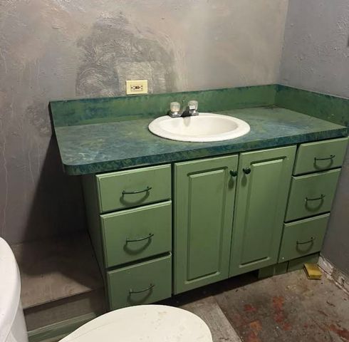 2304 W 47th Place, Chicago, IL 60609