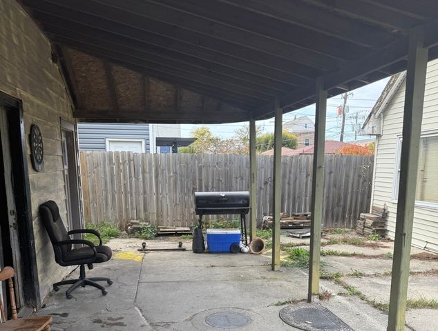 2304 W 47th Place, Chicago, IL 60609