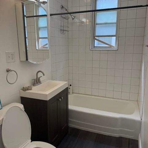 2304 W 47th Place, Chicago, IL 60609