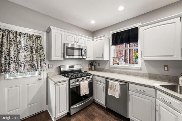 4026 DEXTER ST, Philadelphia, PA 19128